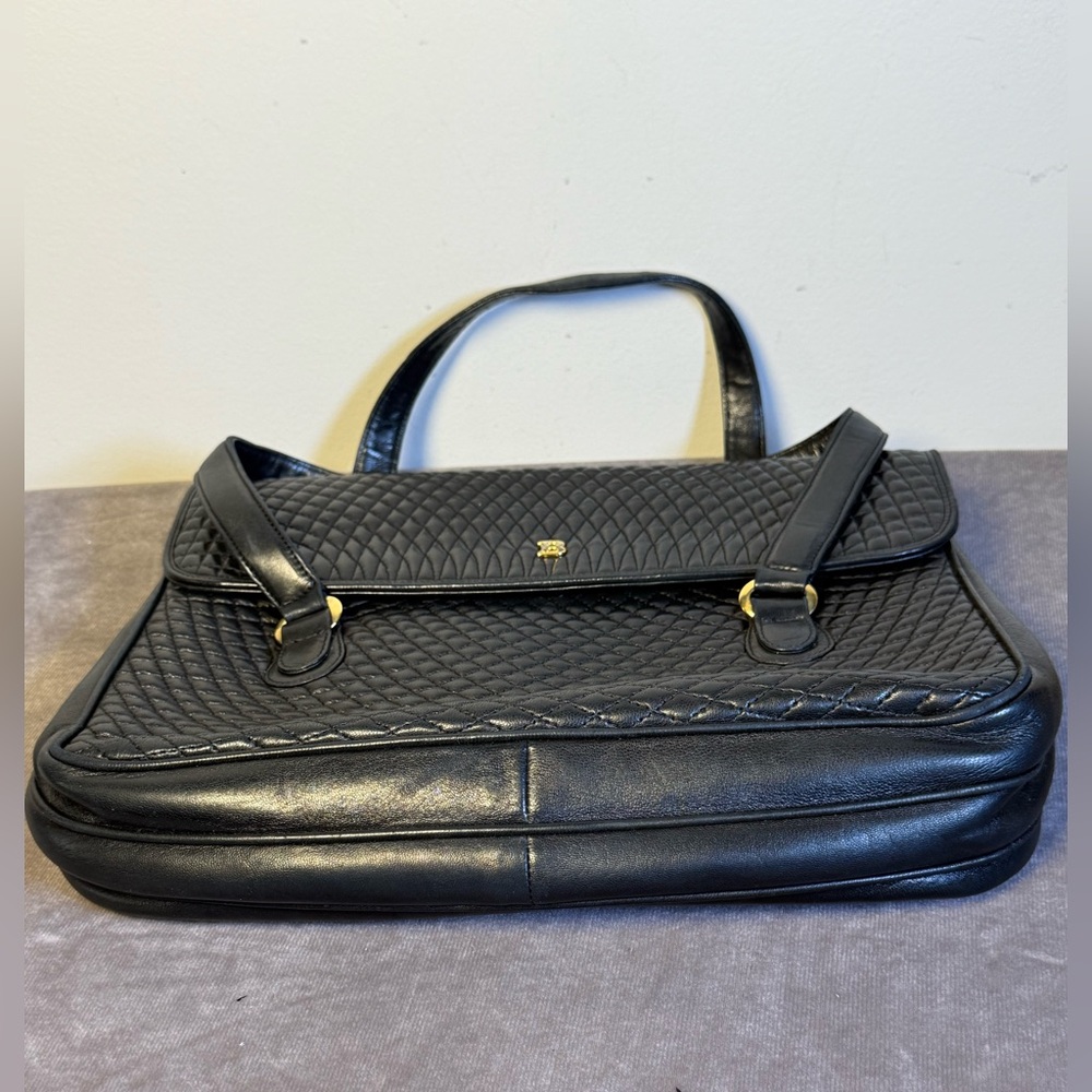 vintage Bally black diamond quilting pattern leather handbag. B" logo, - Picture 13 of 15